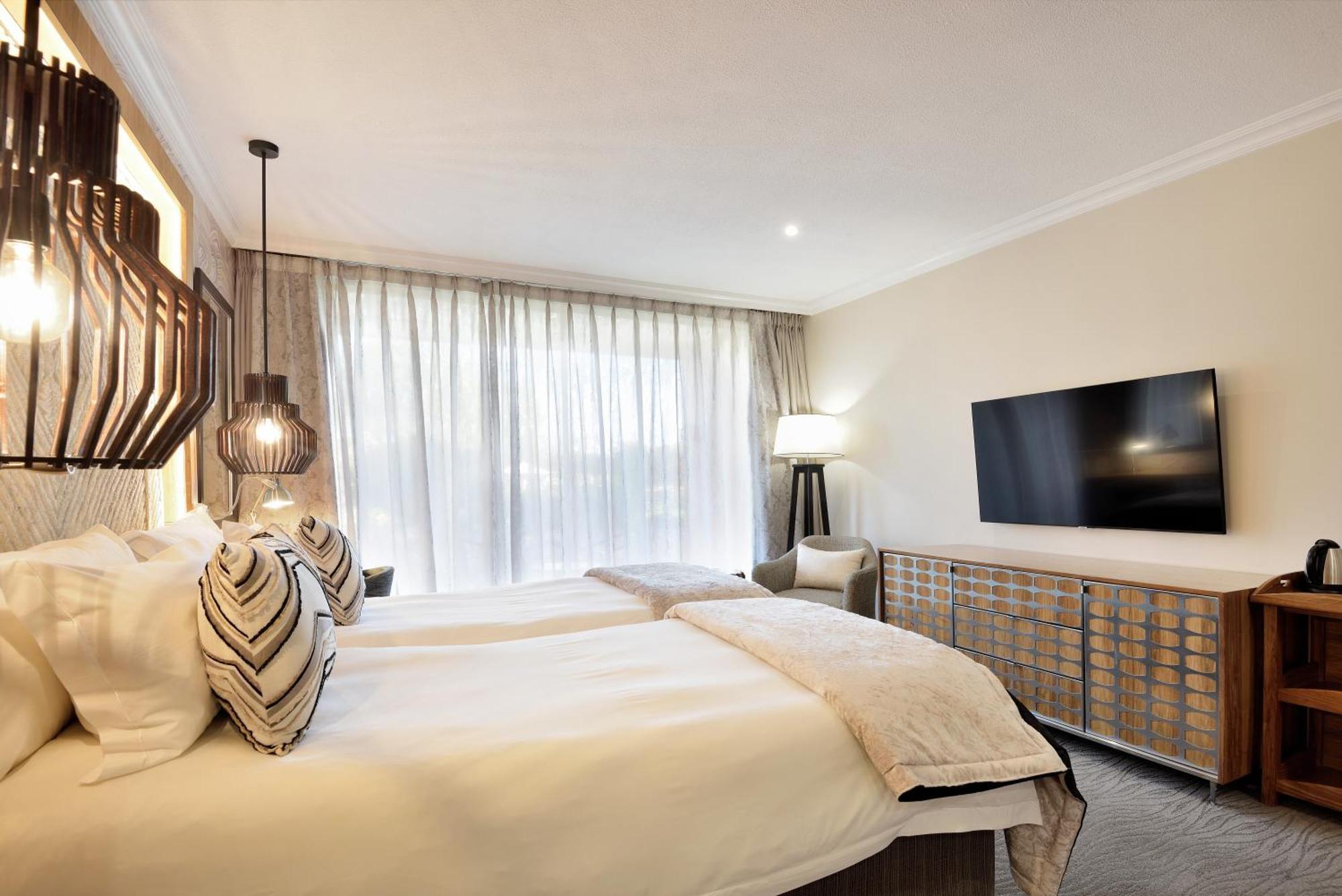 Windhoek Country Club Resort Dış mekan fotoğraf