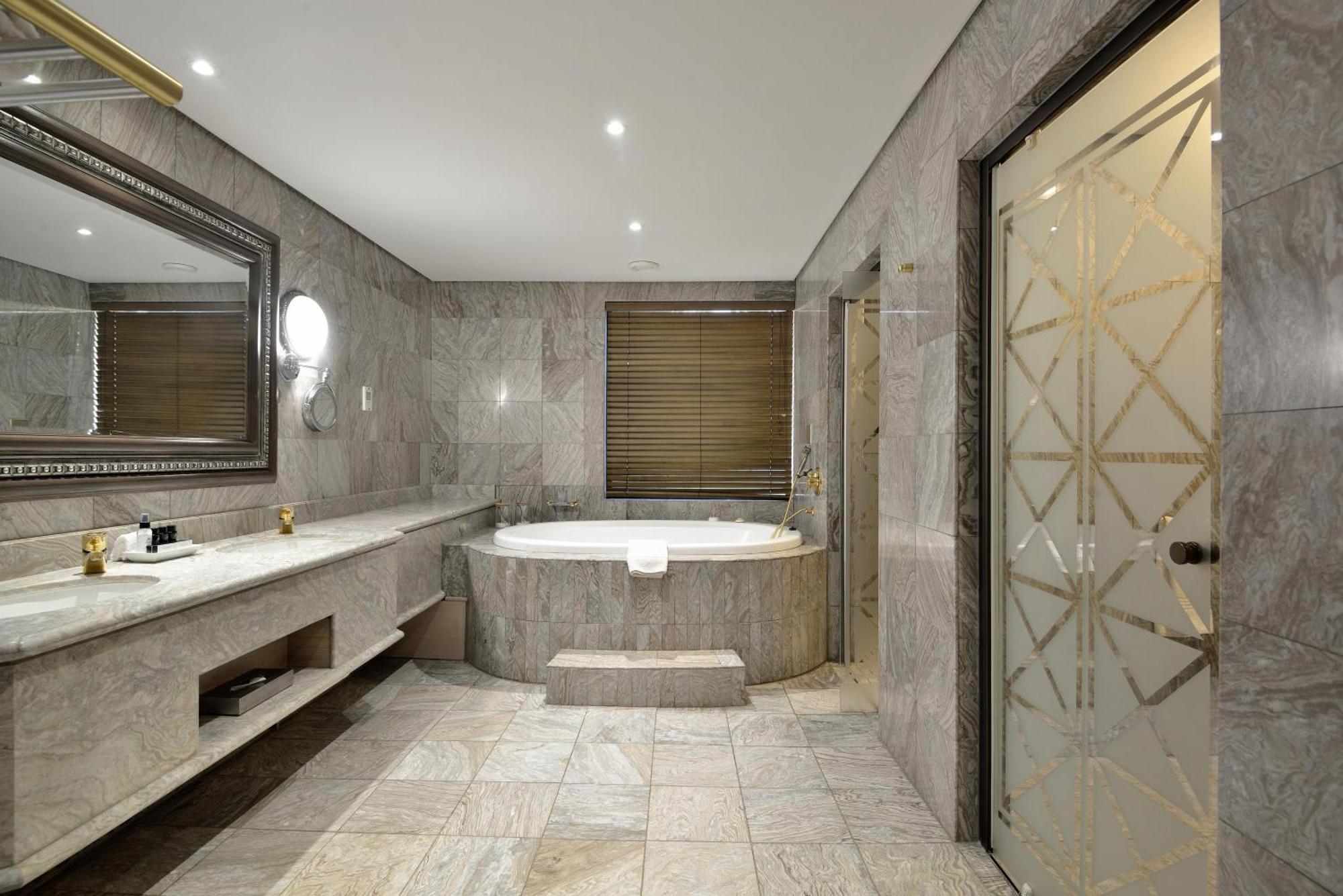 Windhoek Country Club Resort Dış mekan fotoğraf
