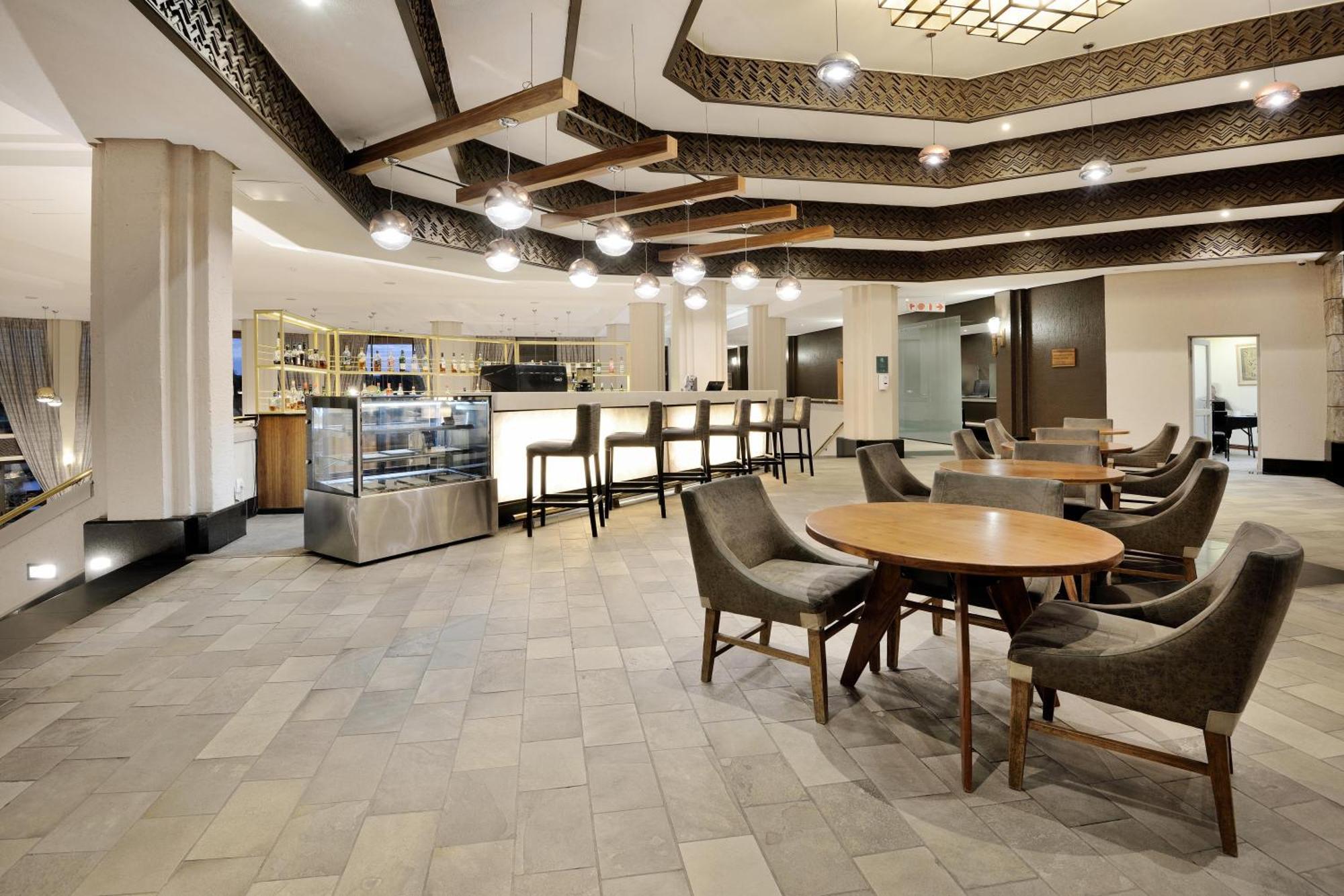 Windhoek Country Club Resort Dış mekan fotoğraf