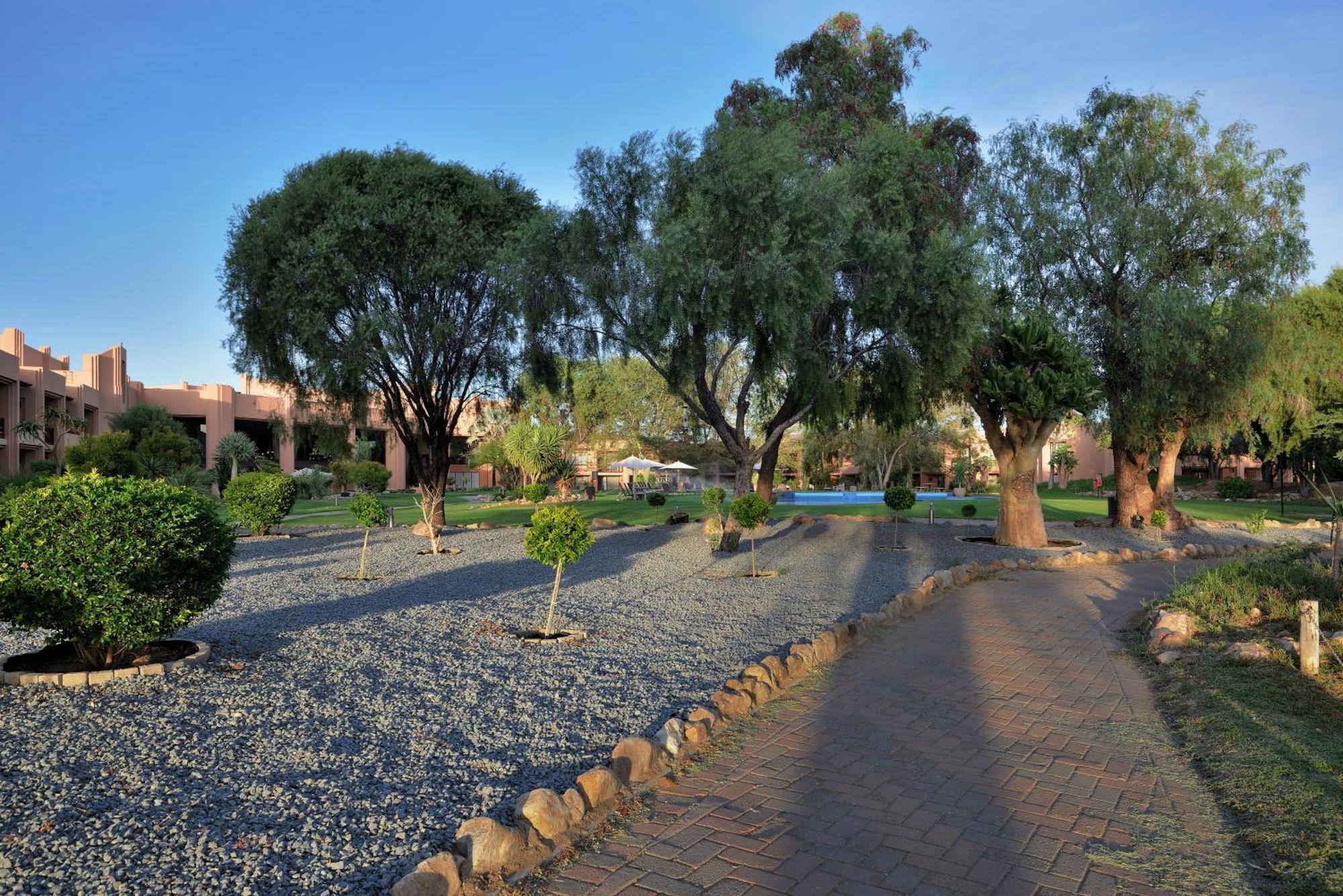 Windhoek Country Club Resort Dış mekan fotoğraf