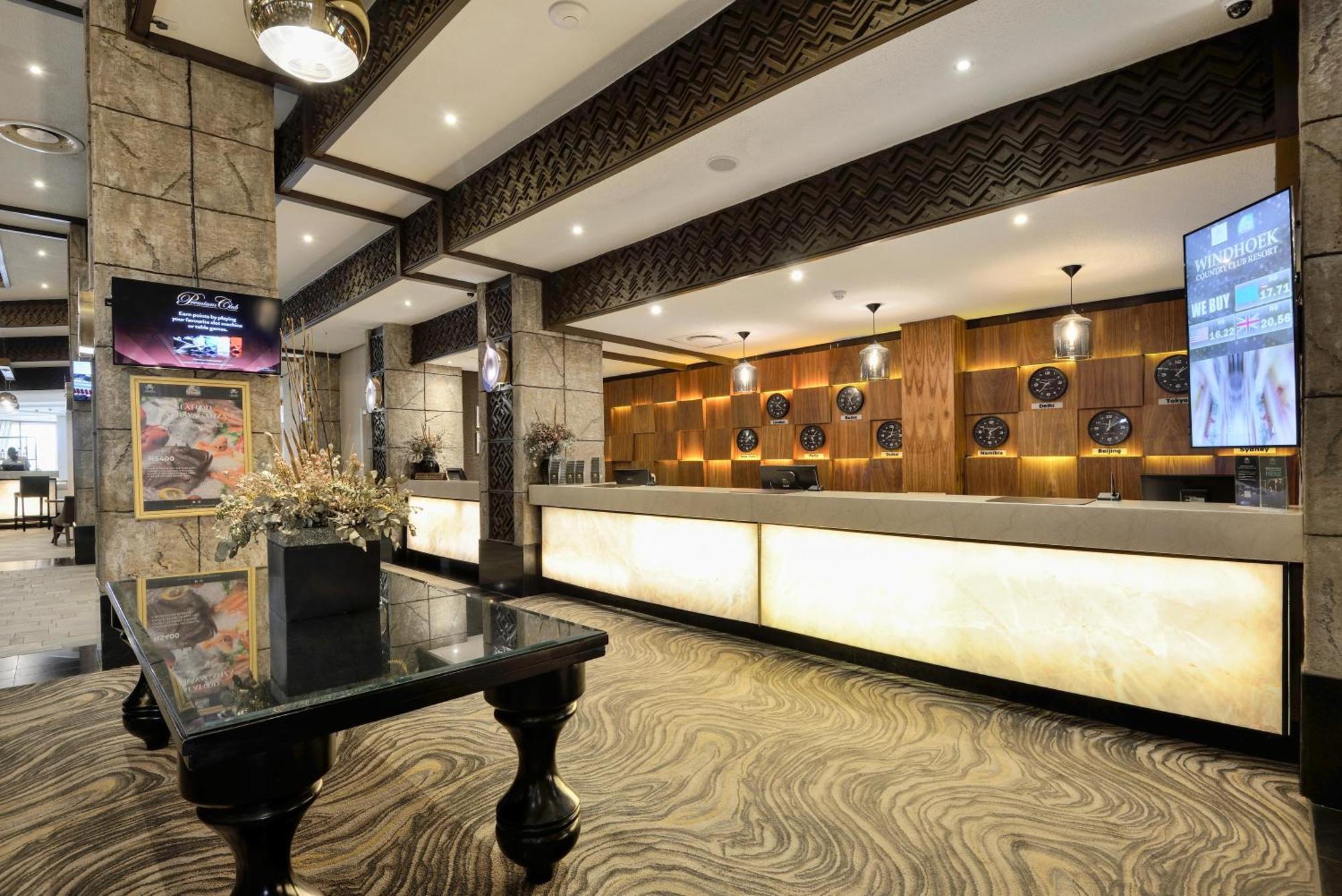 Windhoek Country Club Resort Dış mekan fotoğraf