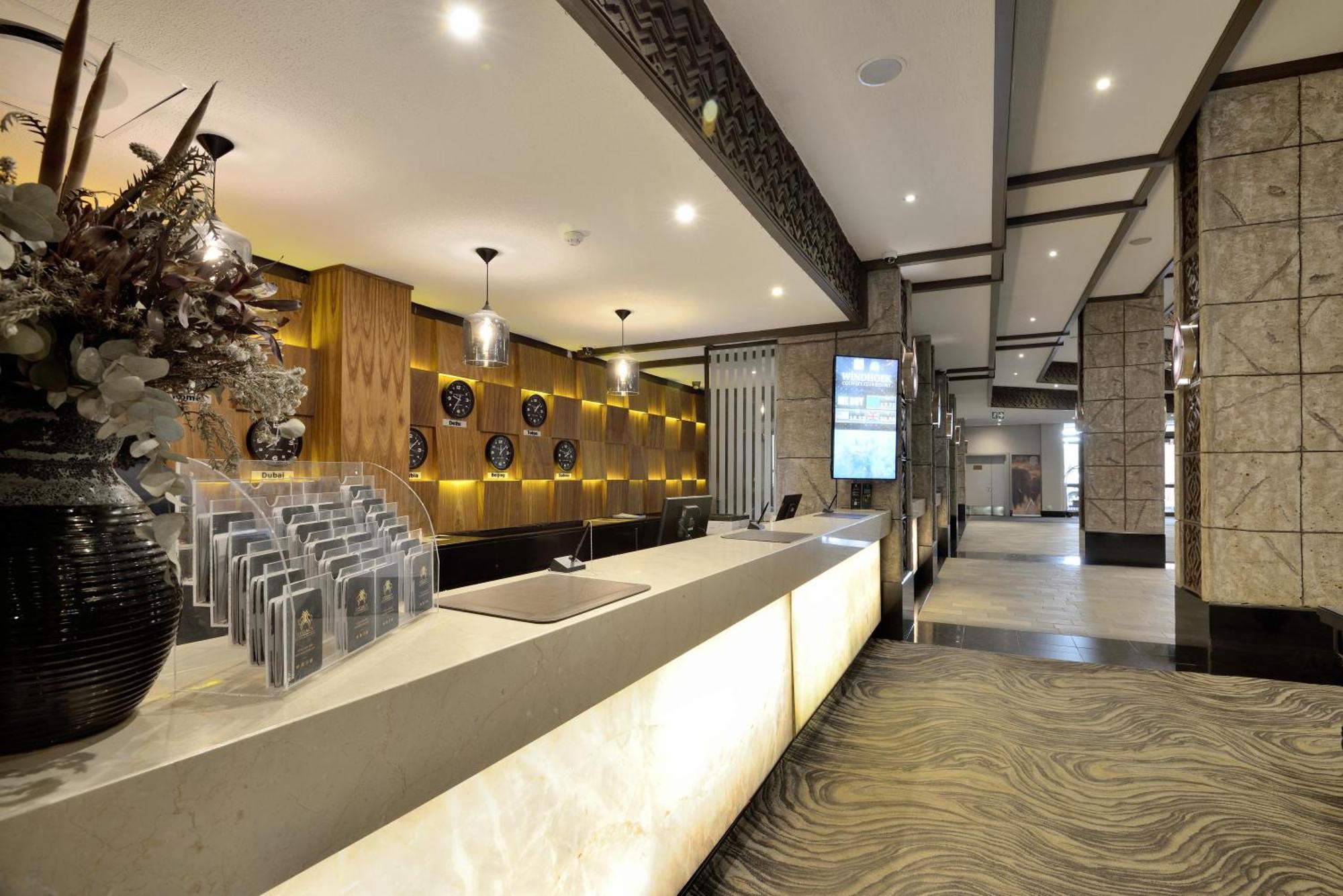 Windhoek Country Club Resort Dış mekan fotoğraf
