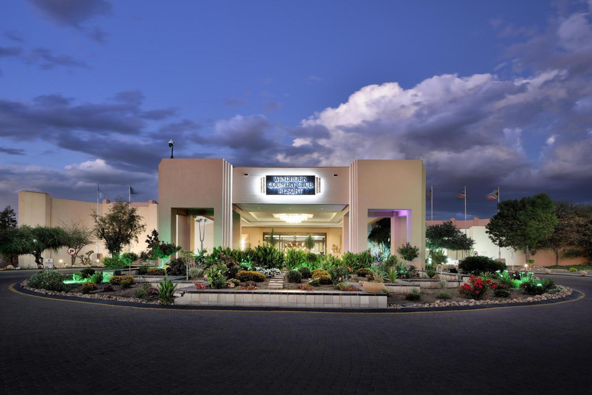 Windhoek Country Club Resort Dış mekan fotoğraf